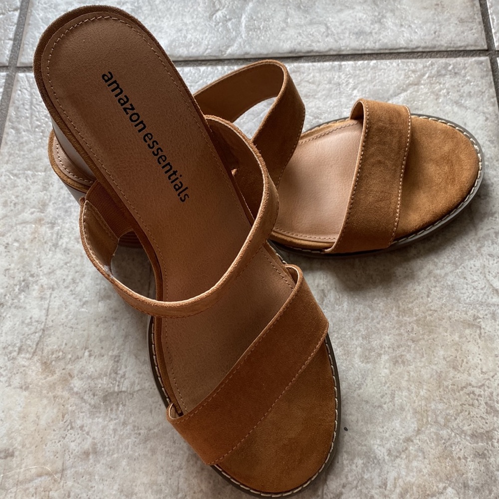 Amazon Essentials Sandal - Picture 4 of 4